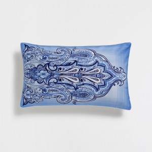 dekorativni-jastuk-sareno-plav