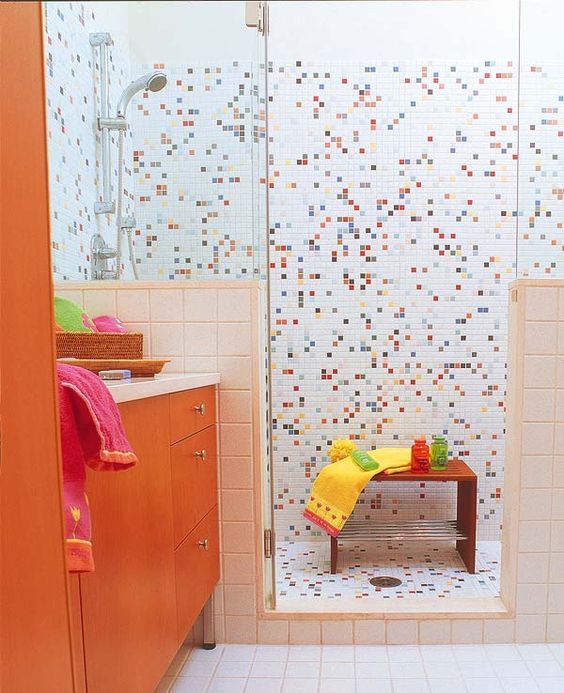narandžasta boja u kupatilu